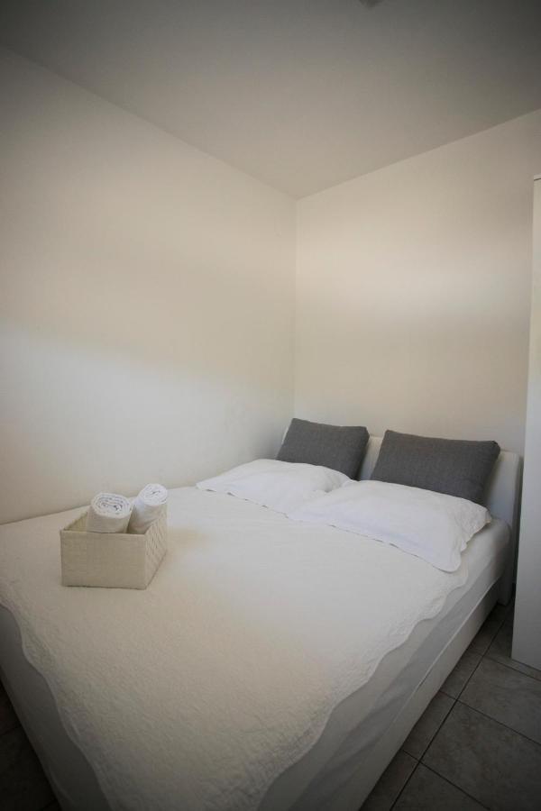 Gavran Apartment Vinjerac Eksteriør billede