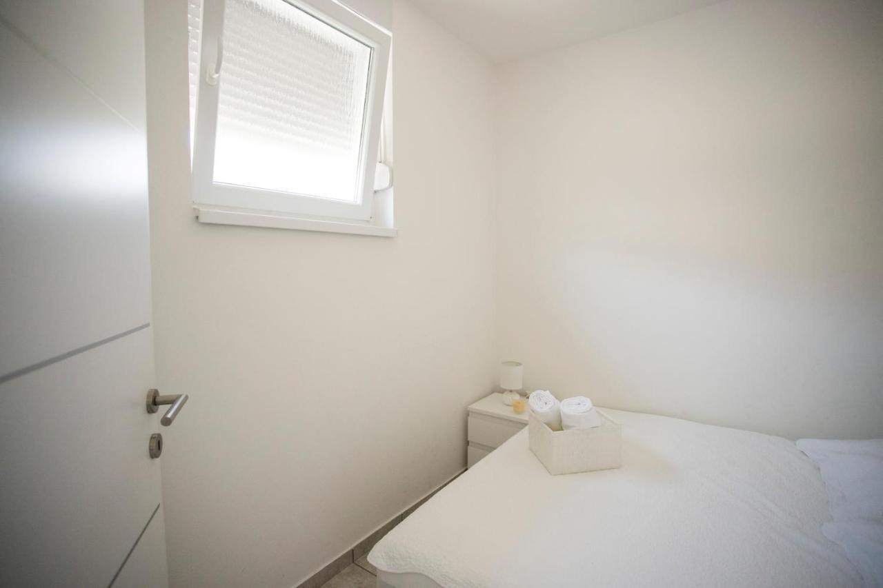 Gavran Apartment Vinjerac Eksteriør billede