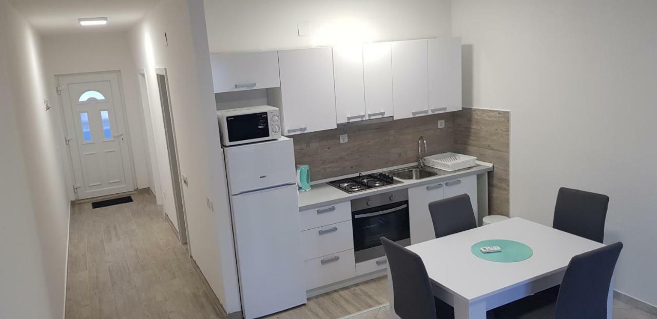 Gavran Apartment Vinjerac Eksteriør billede